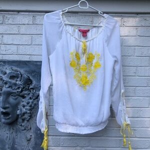 Sunny leigh size M Long Sleeve white top with yellow embroidery